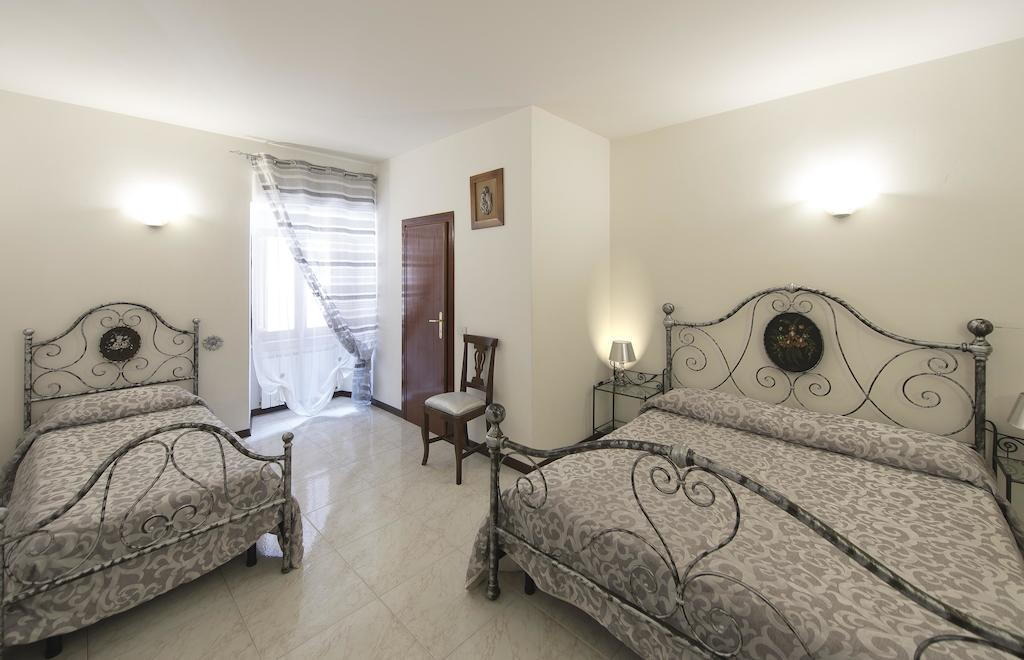Residenza Di Via Piccardi Bed & Breakfast Gubbio Room photo